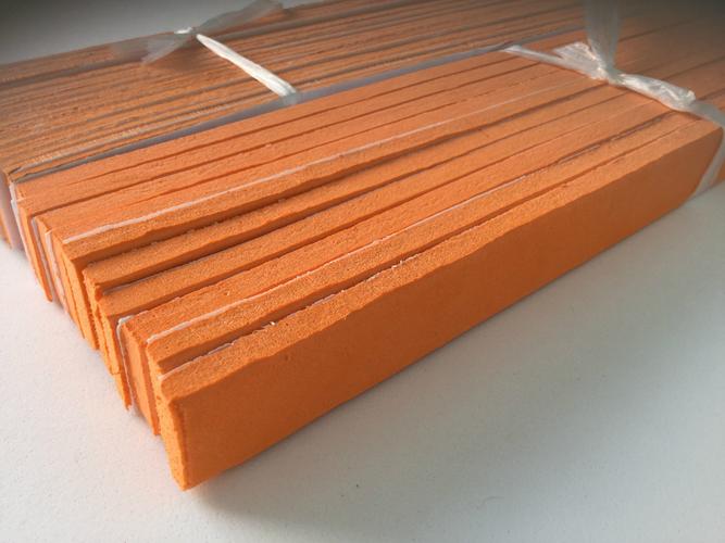 廣州益用鋁塑大量供應優質印刷耗材:掛版條,pvc掛版槽,鋁合金掛版雙槽